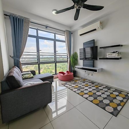 Santai Homestay Cyberjaya Ngoại thất bức ảnh