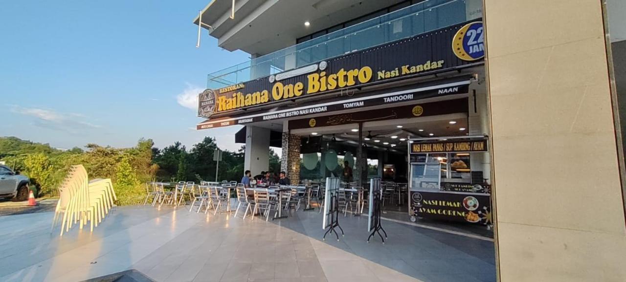 Santai Homestay Cyberjaya Ngoại thất bức ảnh