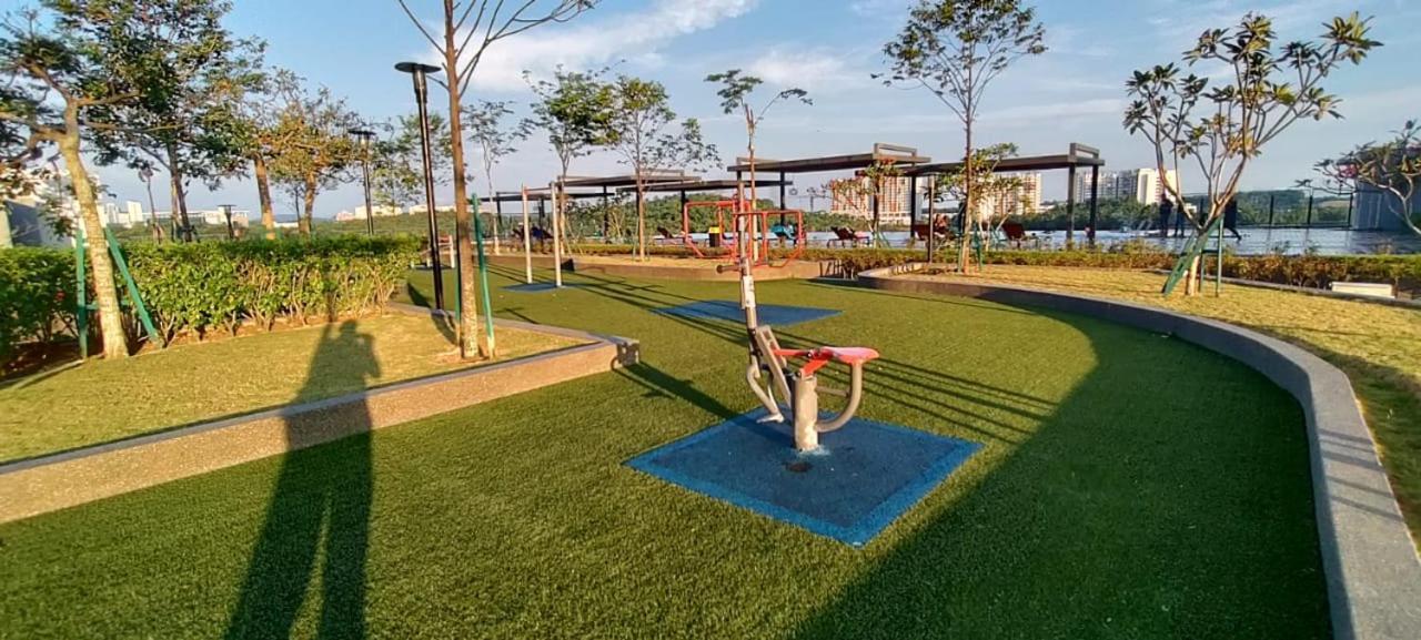 Santai Homestay Cyberjaya Ngoại thất bức ảnh