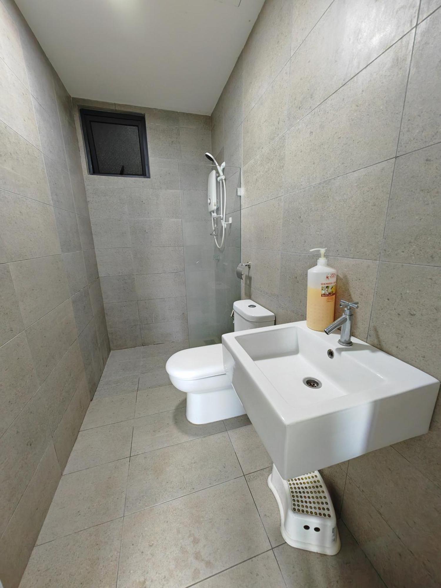 Santai Homestay Cyberjaya Ngoại thất bức ảnh